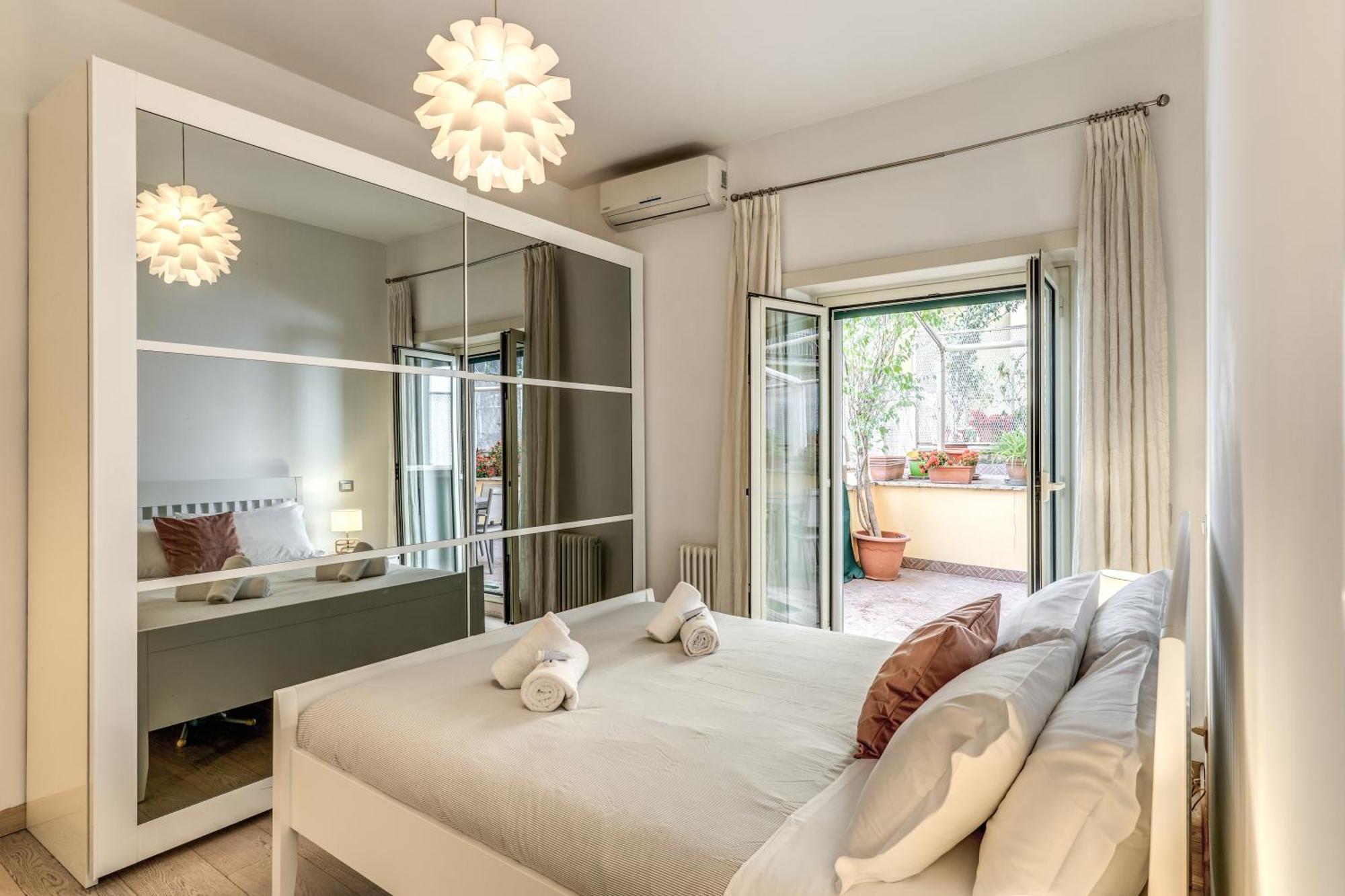 Santa Croce With Private Terrace * Roma