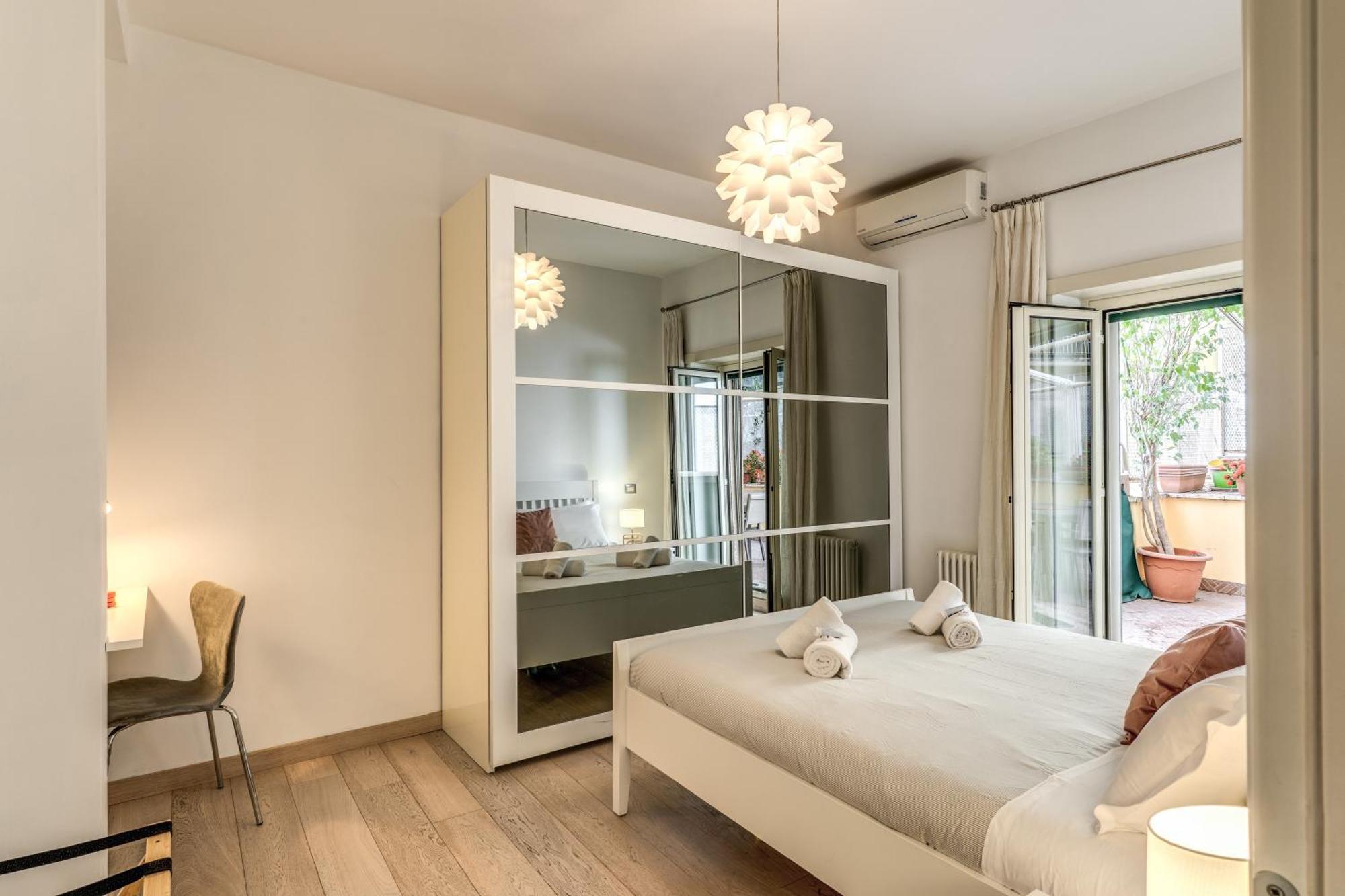 Santa Croce With Private Terrace Appartamento Roma