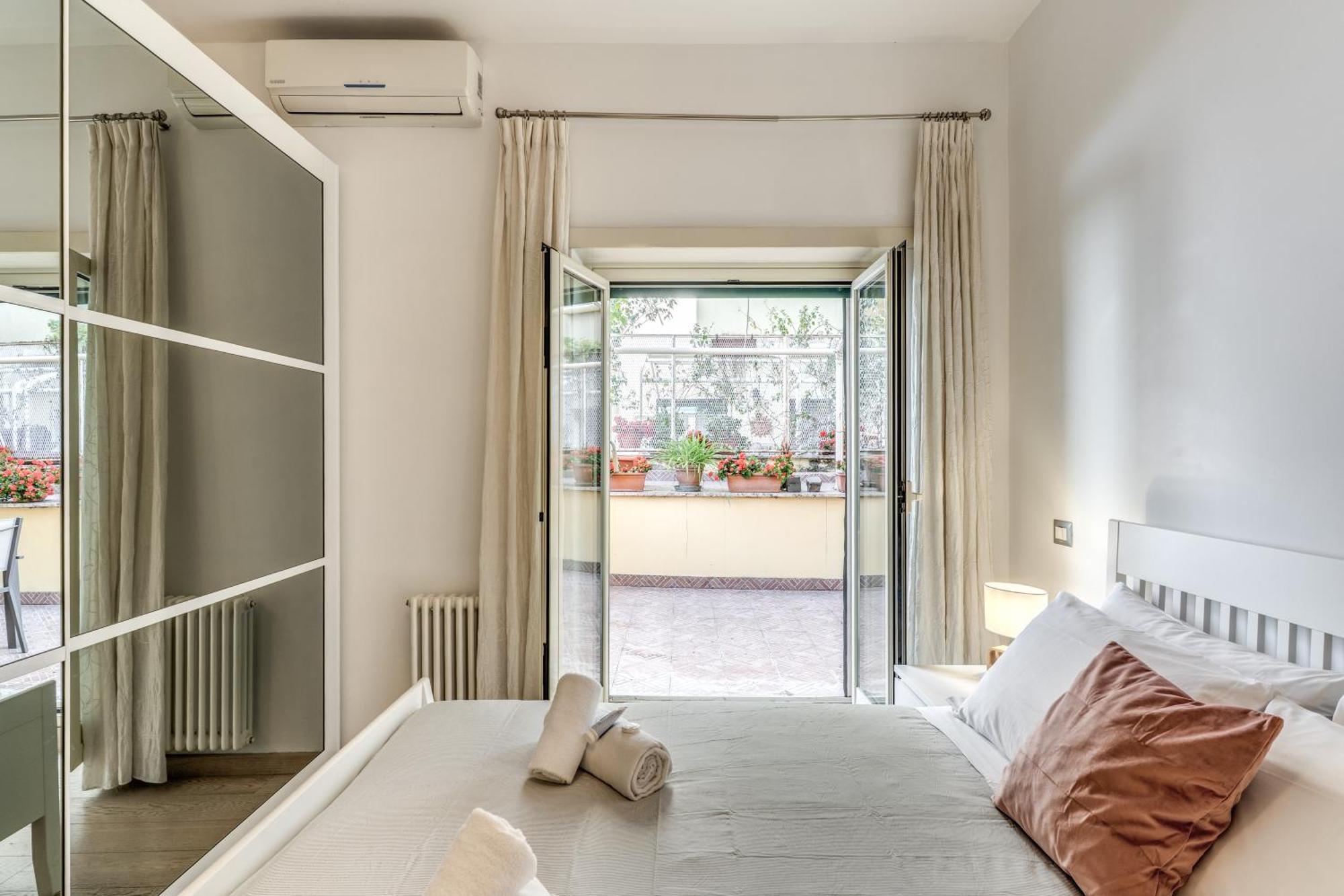 Santa Croce With Private Terrace Roma
